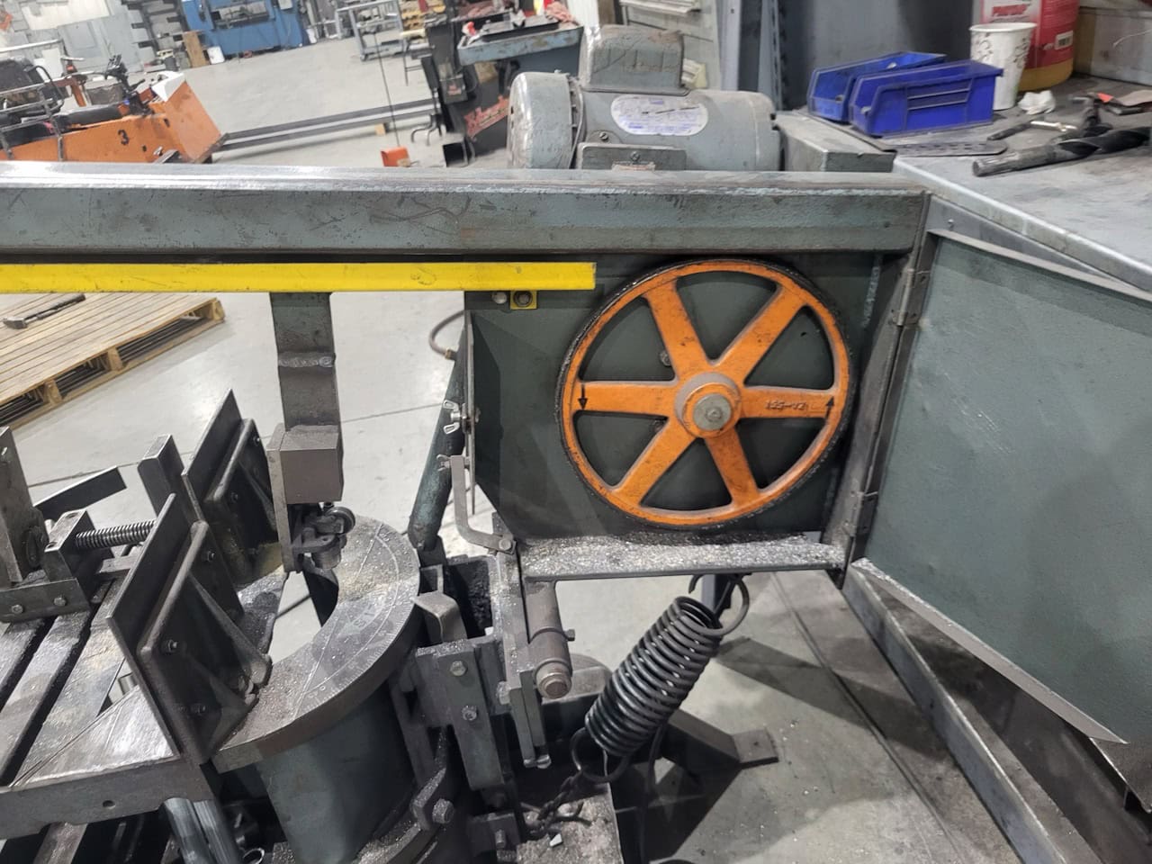 10" Ellis 1800 Mitre Horizontal Bandsaw - Image 6