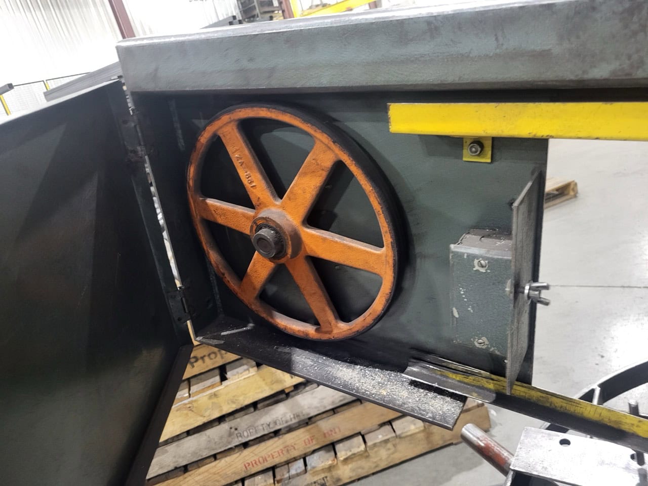 10" Ellis 1800 Mitre Horizontal Bandsaw - Image 7