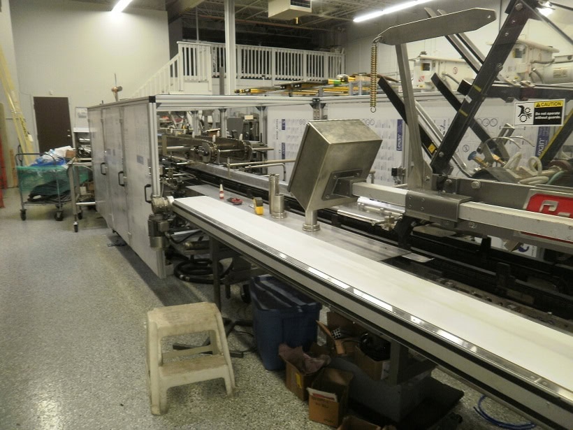 Langen B1-MG Semi-Automatic Pizza Cartoner, 2023 - Rebuilt controls, Nordson Vista 3400 Glue System with Guns - Image 3