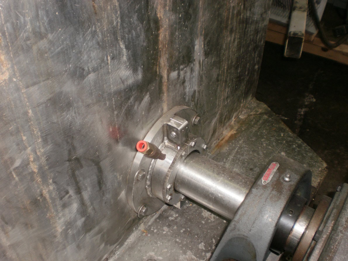 35 Cubic foot Stainless Steel Double Ribbon Blender- 3/8" thick Ribbons, 260 gallon Tank - Image 5