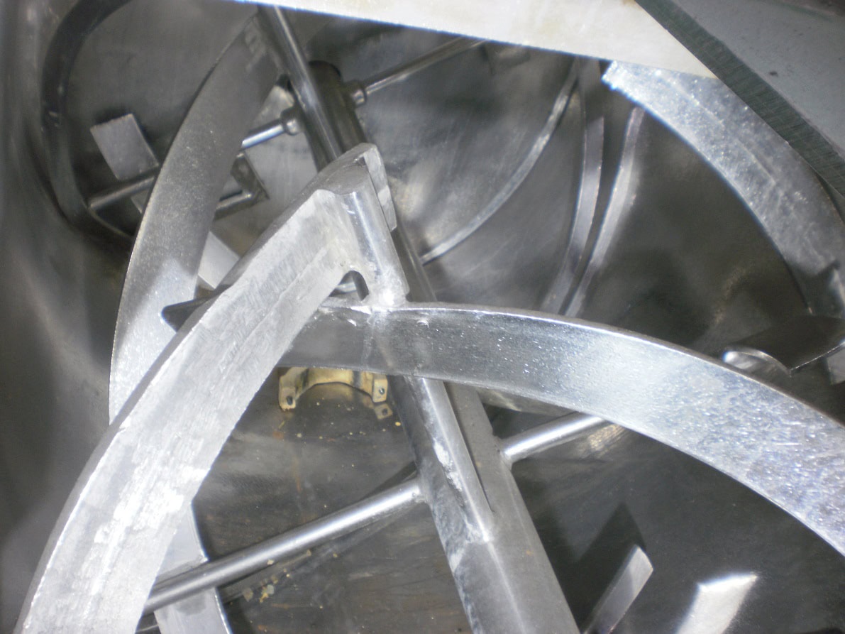 35 Cubic foot Stainless Steel Double Ribbon Blender- 3/8" thick Ribbons, 260 gallon Tank - Image 6