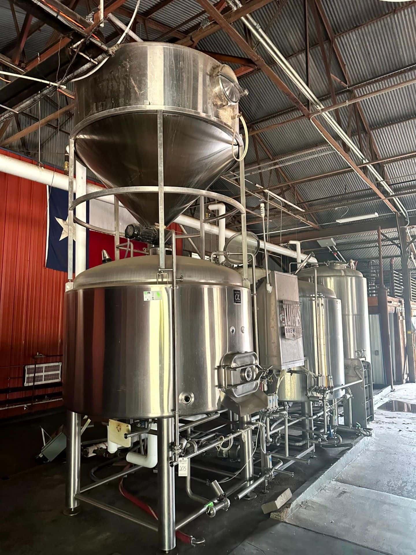 Alpha Brewing Operations 30 Barrel 2 Vessel Brew System, Grist Case and Oversized Heat Exchanger, 2015 - Image 2