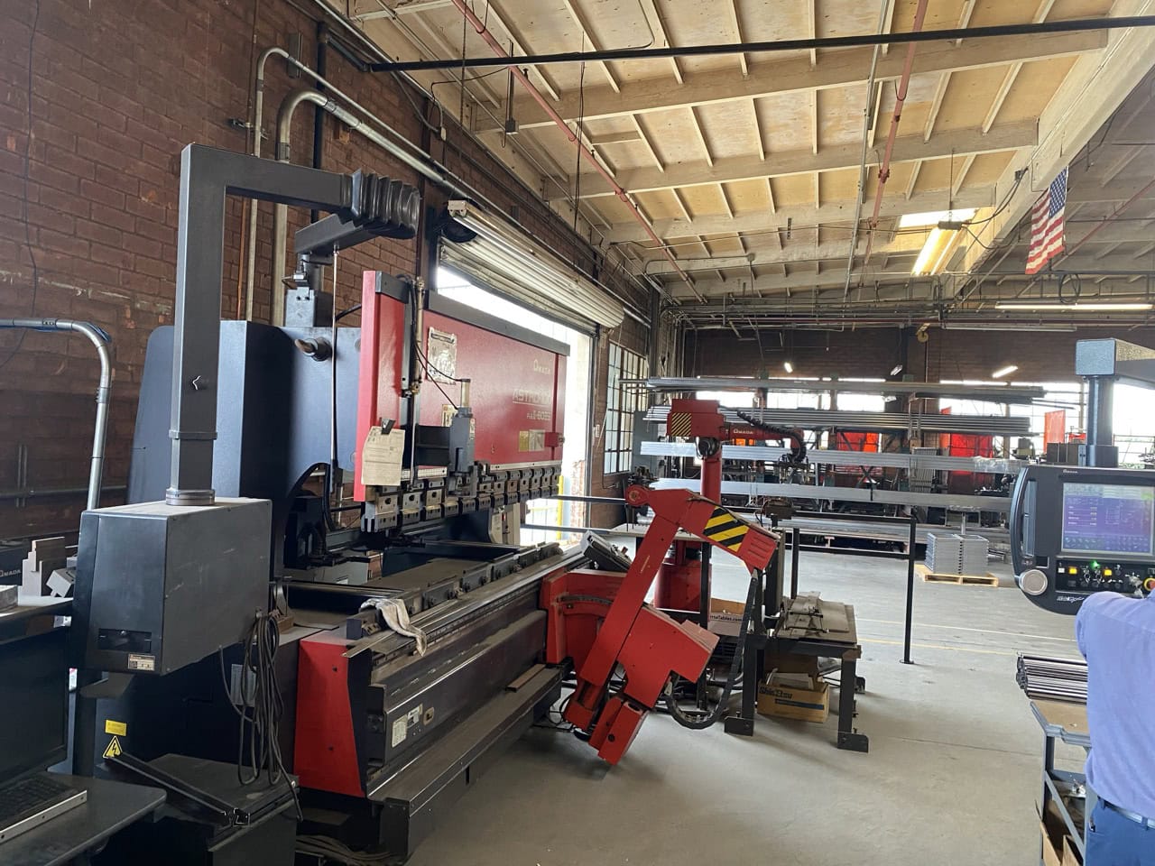 80 Ton x 8' Amada Astro FBD-8025 Robotic Hydraulic Press Brake, 1998 - Image 2