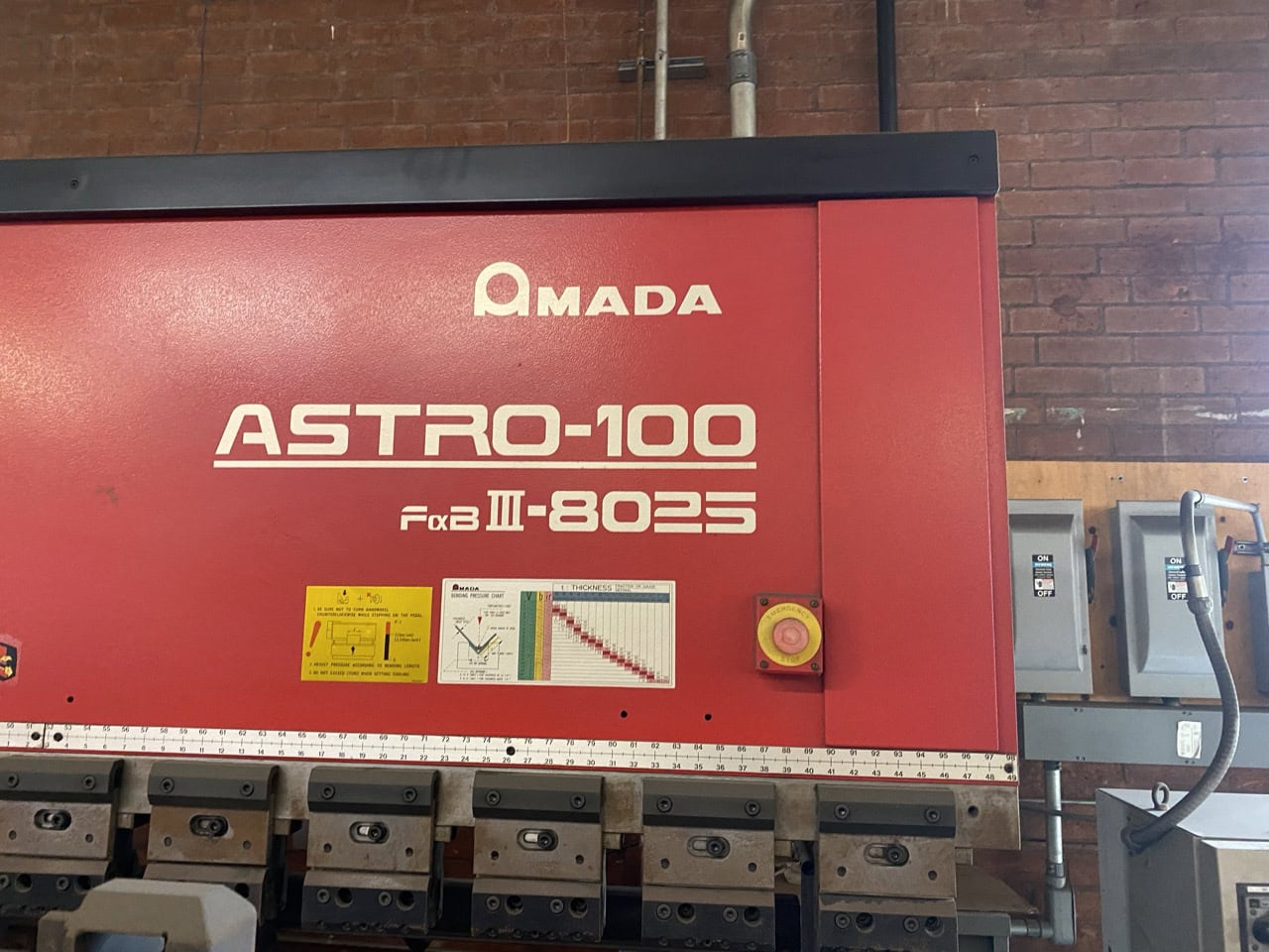 80 Ton x 8' Amada Astro FBD-8025 Robotic Hydraulic Press Brake, 1998 - Image 3