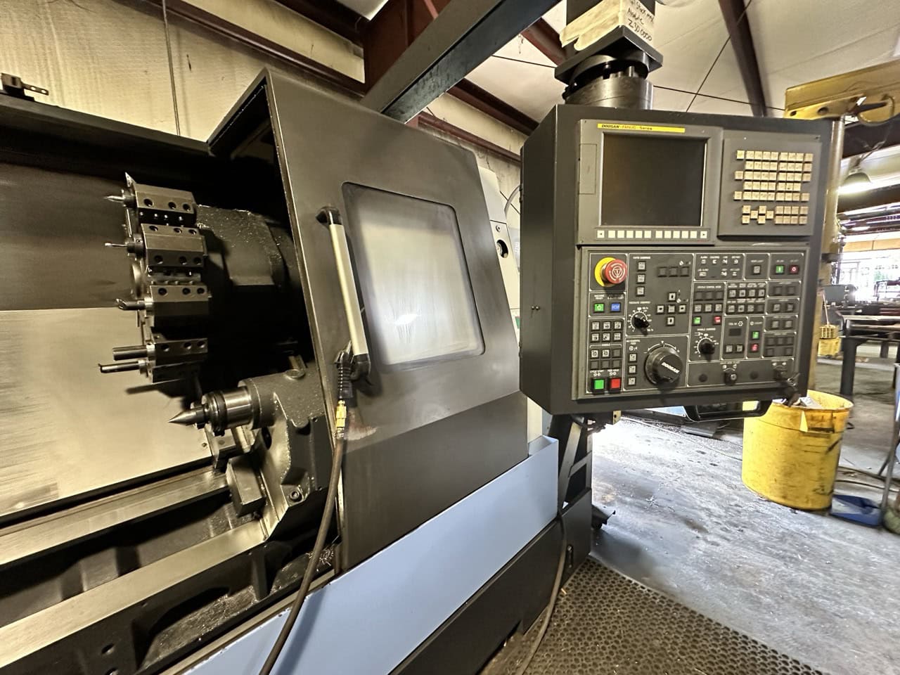 Doosan Puma 400C CNC Lathe, 2010 - 6.5" Big Bore, Tailstock, 16" Chuck - Image 4