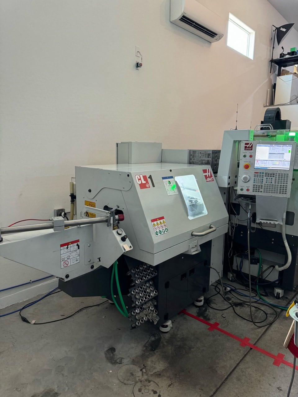Haas CL-1 CNC Lathe, 2022 - Low Hours, Live Tooling With C-axis, Bar Feeder, Parts Catcher - Image 2