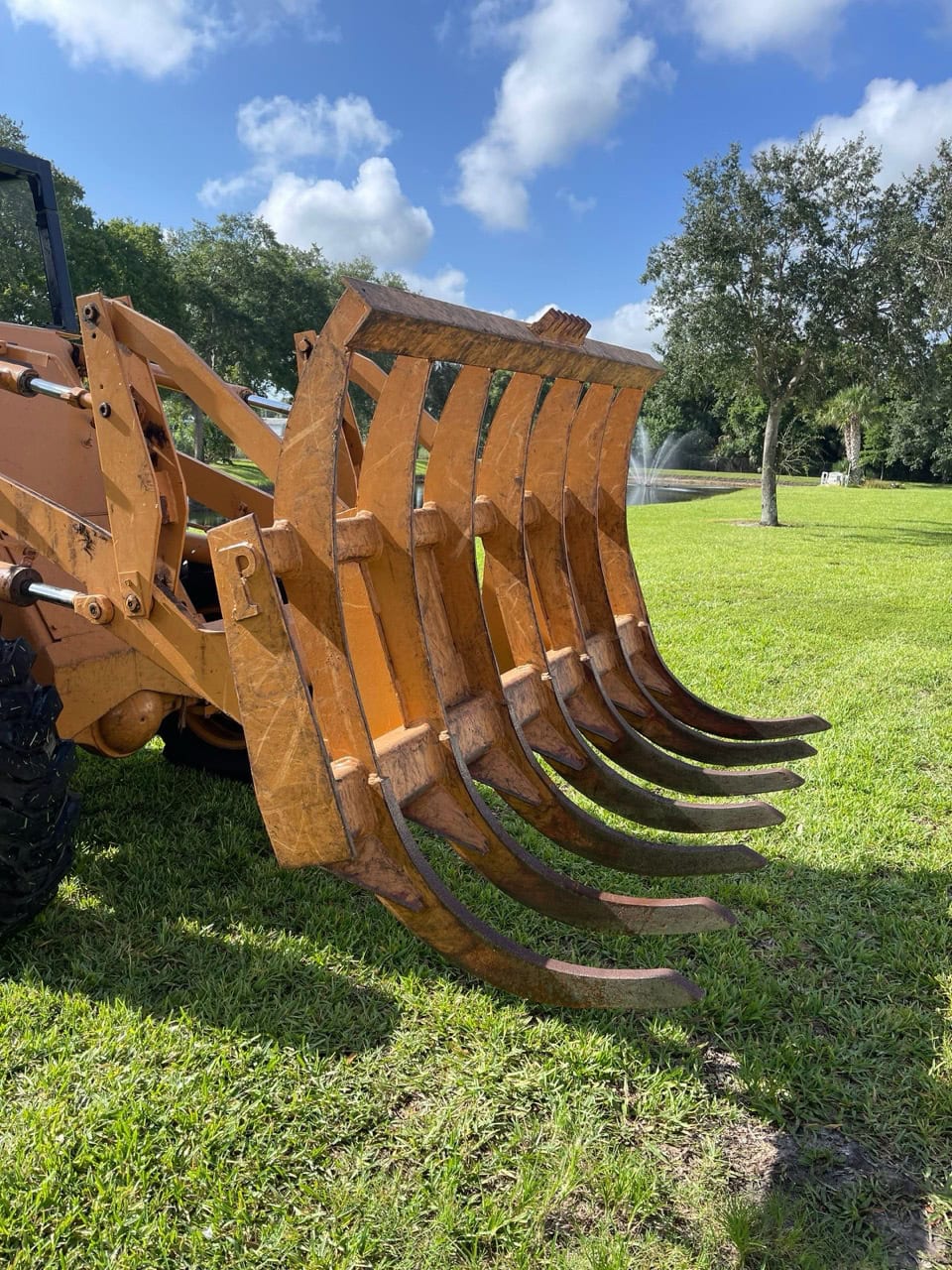 Pemberton Case W-14 Front End Loader - Image 4