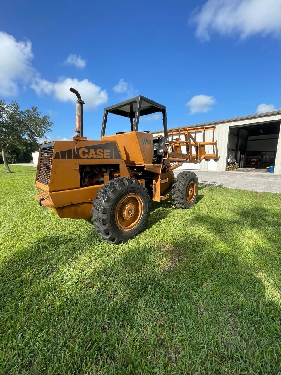 Pemberton Case W-14 Front End Loader - Image 5