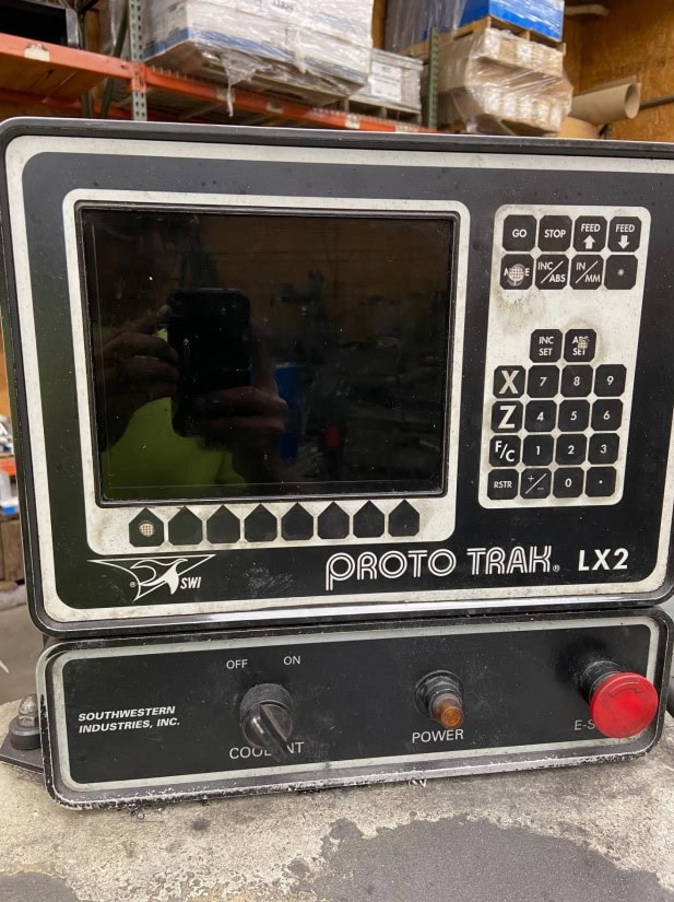 TRAK TRL 1745P Lathe, 1998 – L2 Control Sport Machines Southwestern Industries - Image 3