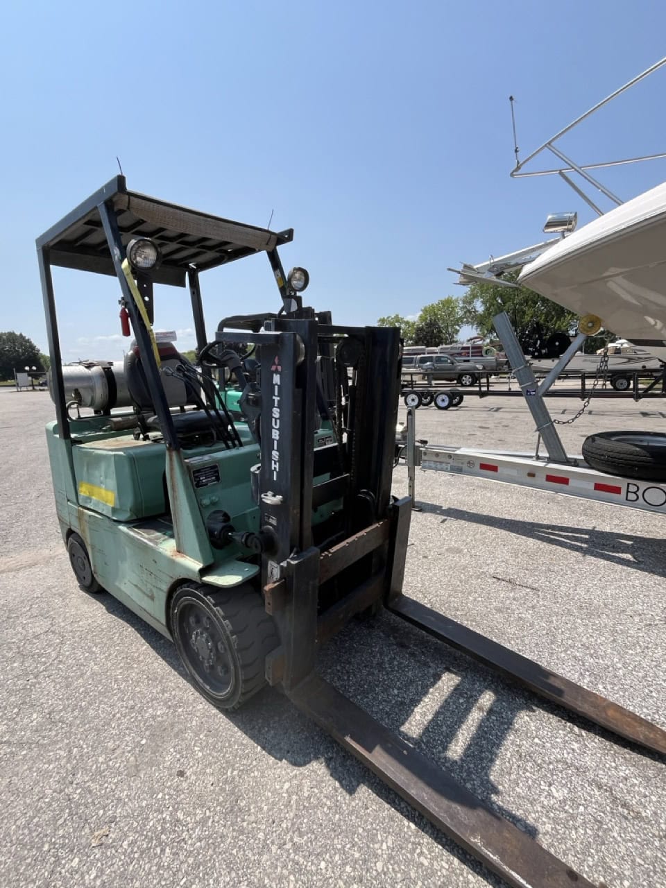 5,000 Lb Mitsubishi FGC25K Forklift - Image 3