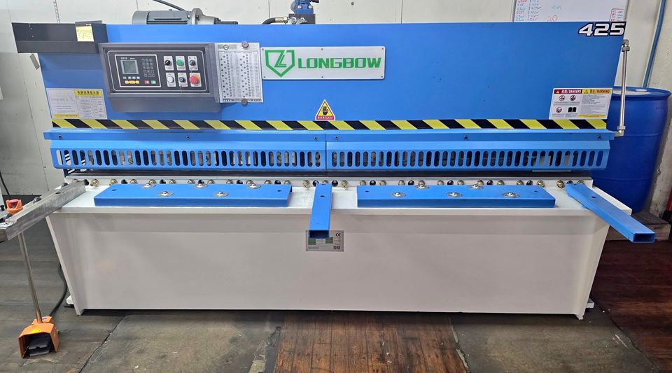 9 ga. x 8' LongBow QC11Y Hydraulic Shear, 2023