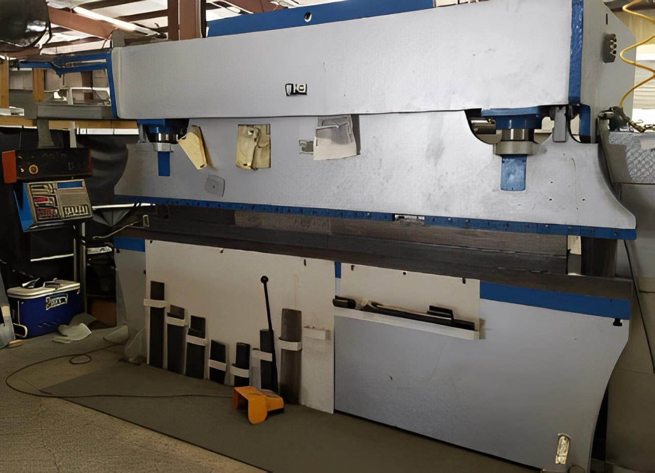135 Ton x 12' Atlantic HD135 -12-10 Hydraulic Press Brake, 1989 - ASAP CMC 255 Control