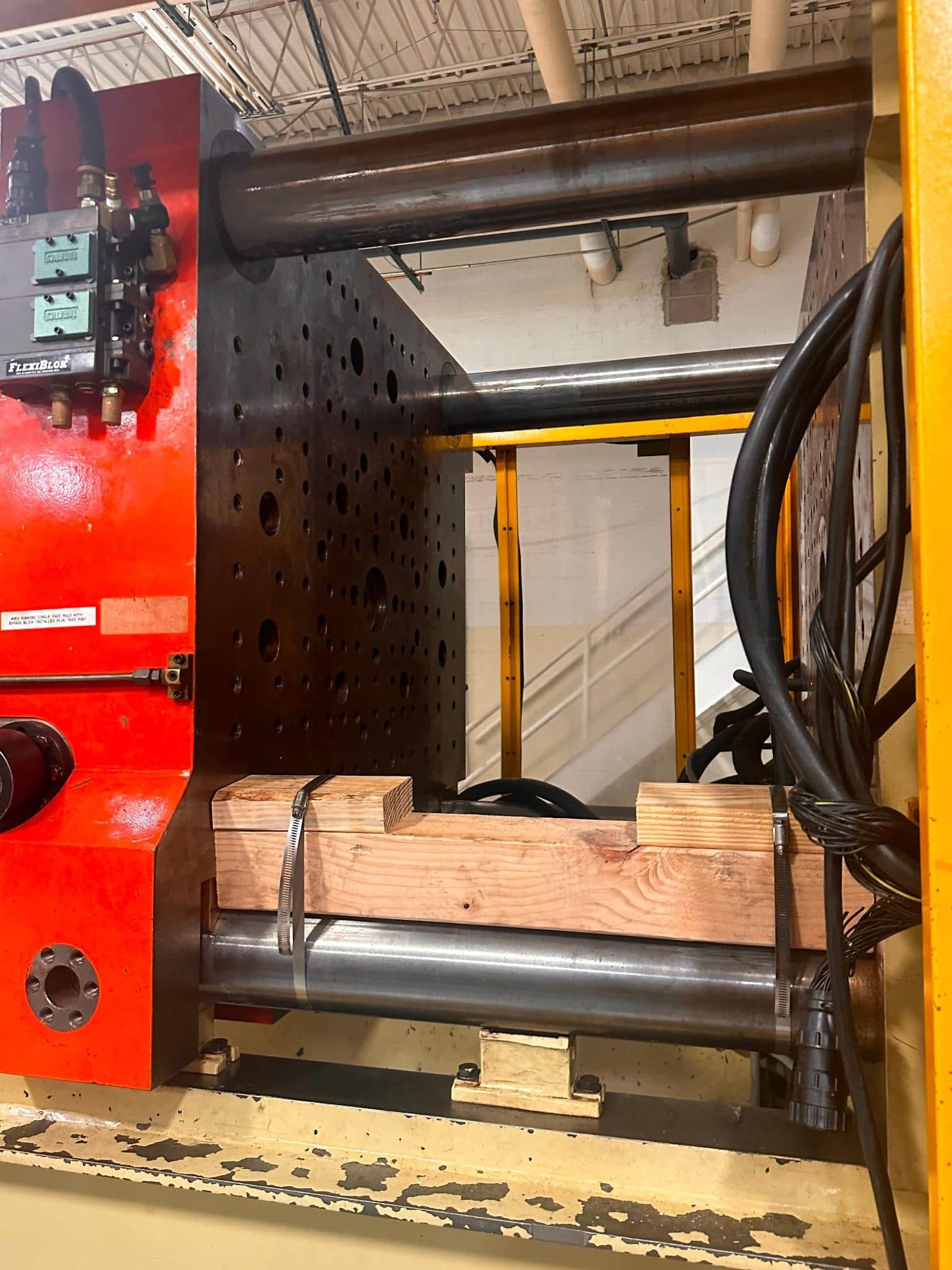 300 Ton 59 Oz Shot Husky RS70/60 Injection Molder, 1998 - Image 10