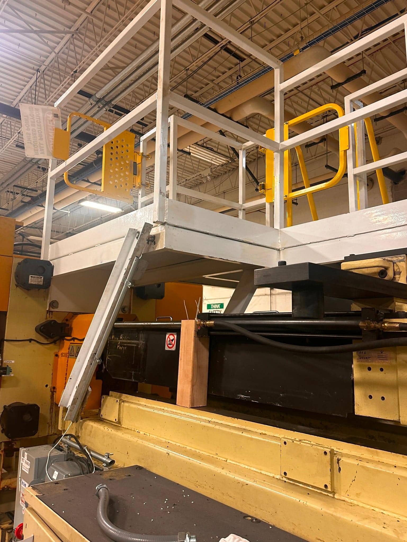 300 Ton 59 Oz Shot Husky RS70/60 Injection Molder, 1998 - Image 20