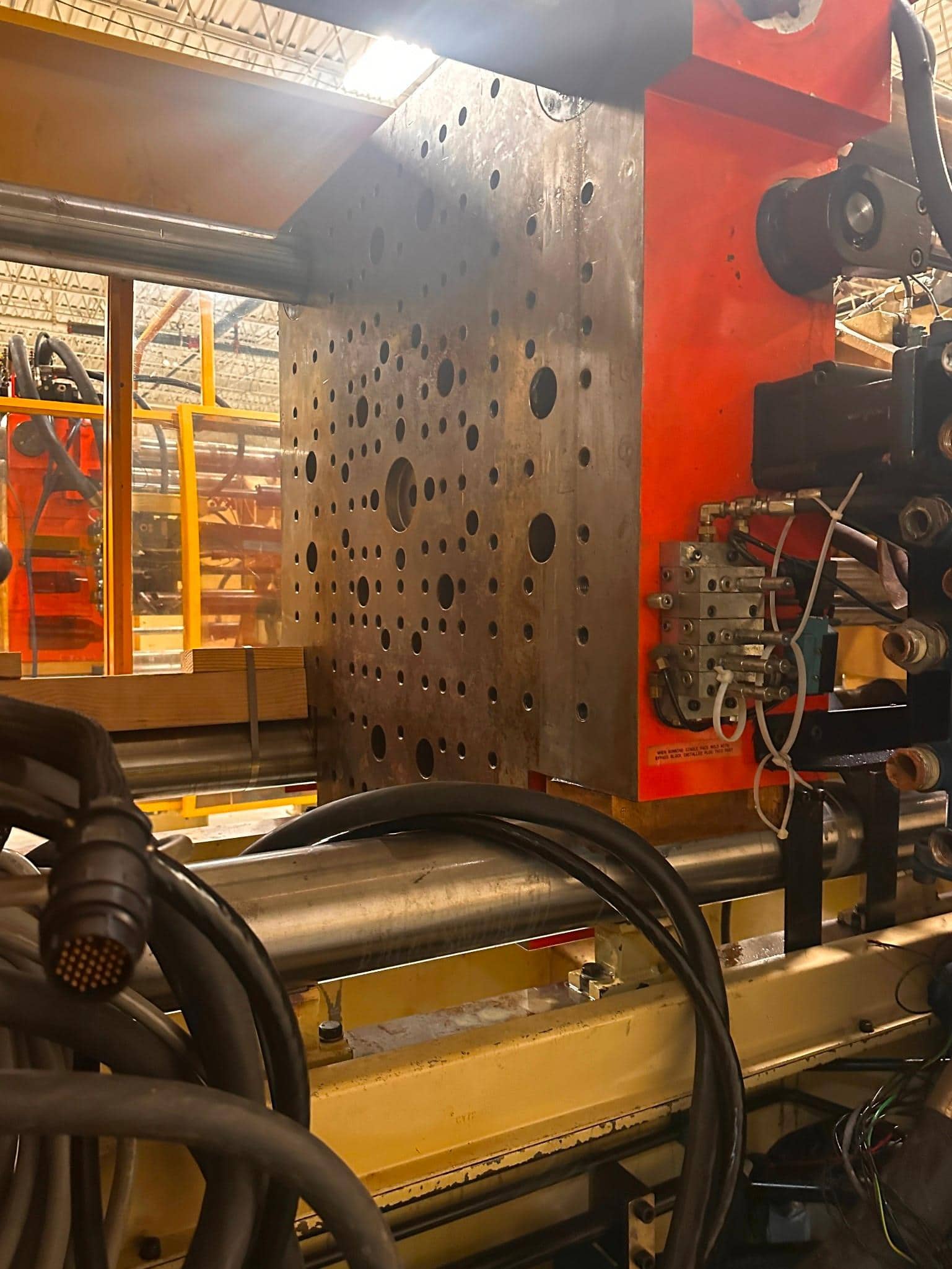 300 Ton 59 Oz Shot Husky RS70/60 Injection Molder, 1998 - Image 5