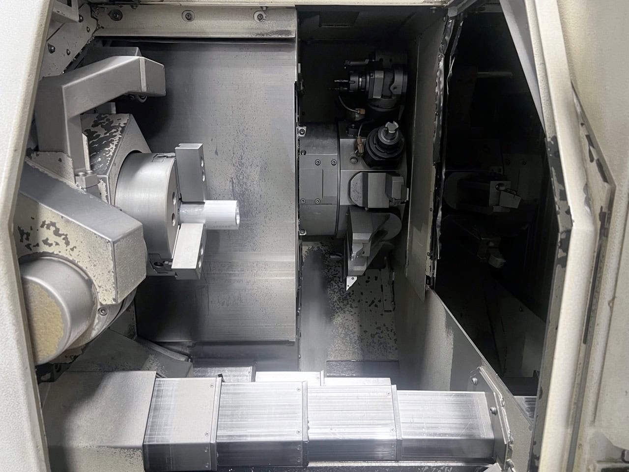 Mazak Multiplex 6200Y CNC Turning Center, 2009 - Y-Axis, Live Tool Milling, LNS Bar Feeder, Conveyor - Image 6