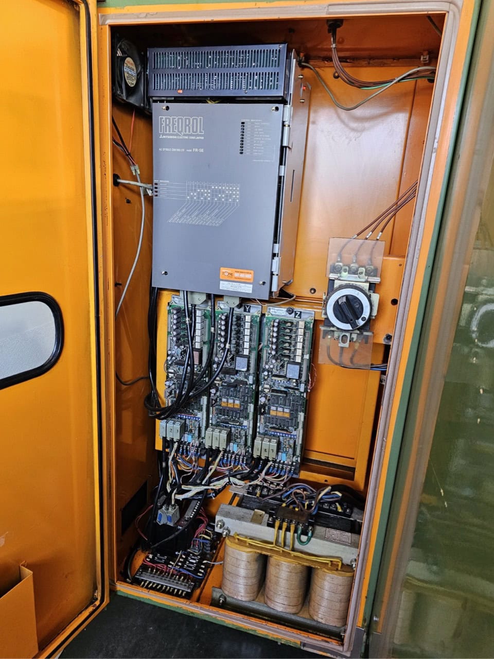 Leadwell MCV-610S VMC, 1988 - BT40, Good Condition - Image 11