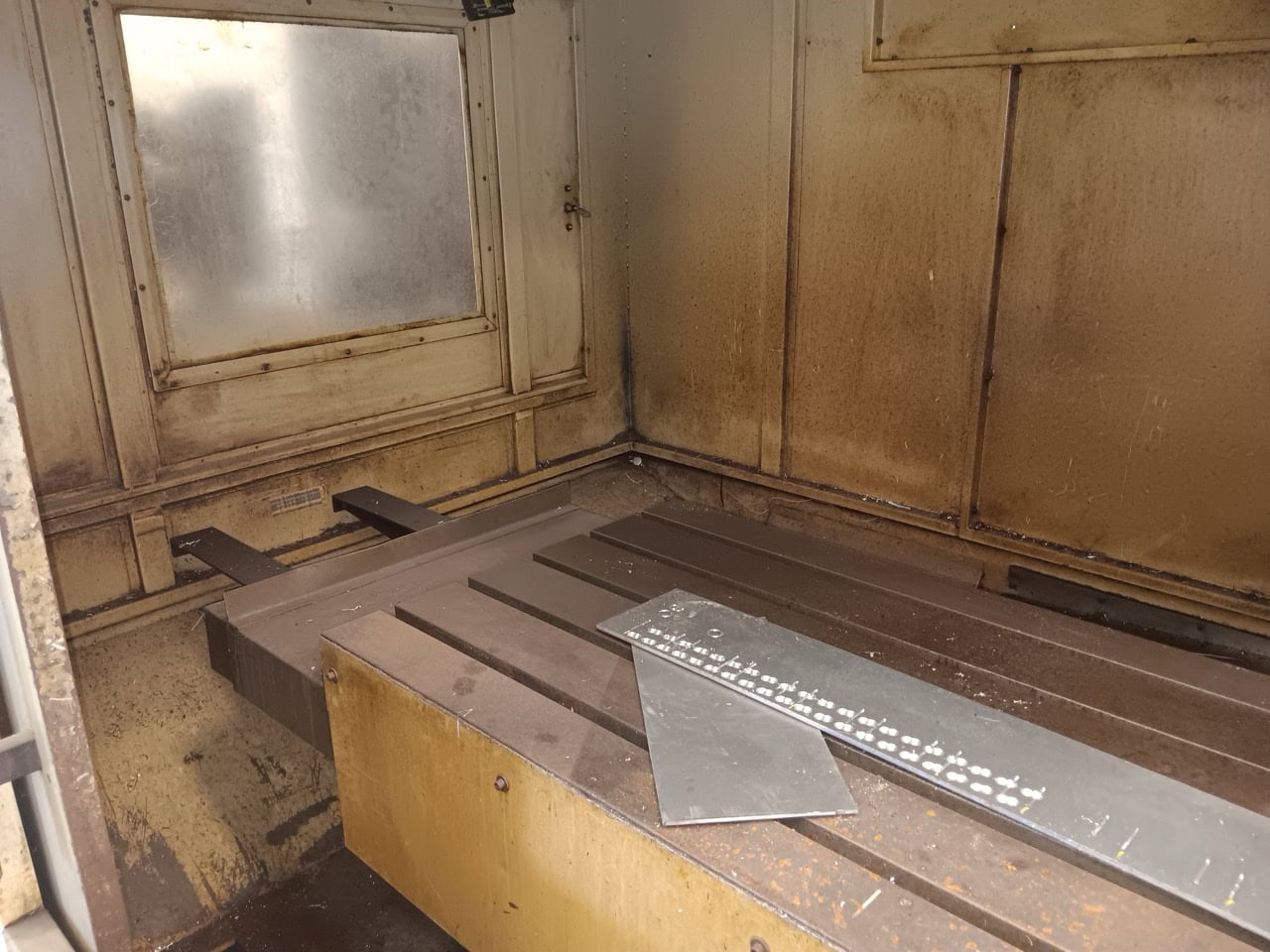 Sharp SV-6030, VMC, 2008 - w/ 4th Axis Rotary, CTS, 10,000 RPM Spindle, Box Way Machine, Under Power Inspection Ready - Image 9