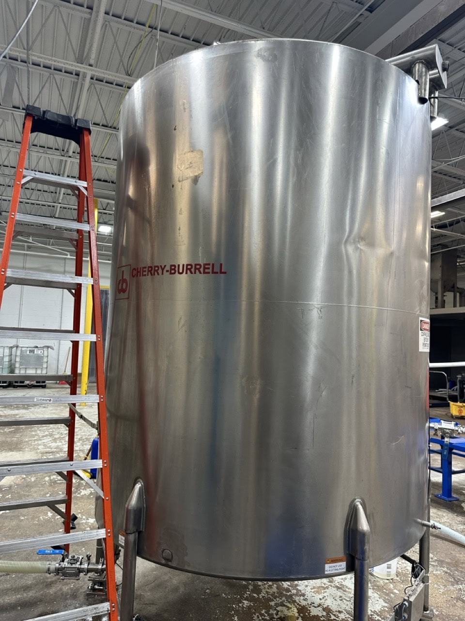 Cherry Burrell 2000 Gallon Stainless Steel Tank w/Propeller Agitation - Image 2