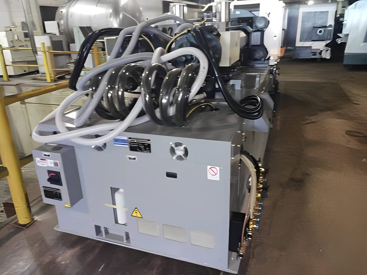 224 Ton 5.5 Oz Shot Size Nissei DCX200III-25A Injection Molding Machine, 2023 - Dryer, Temp Controller, Granulator - Image 15