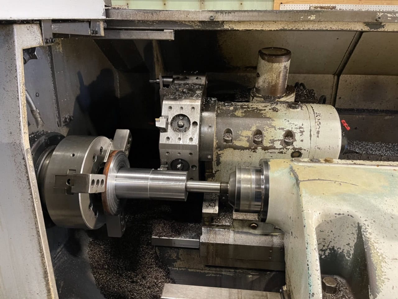 Mori Seiki TL-40B CNC Lathe, 1998 - Tailstock, Chip Conveyor - Image 6