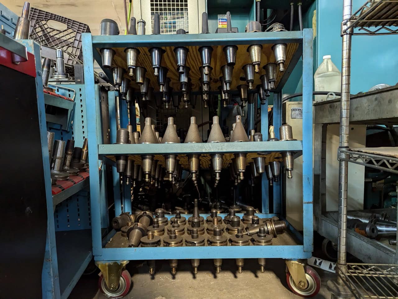 Matsuura MAM700-HF-PC-2, 1999 - Comes with hundreds of tool holders!! - Image 6