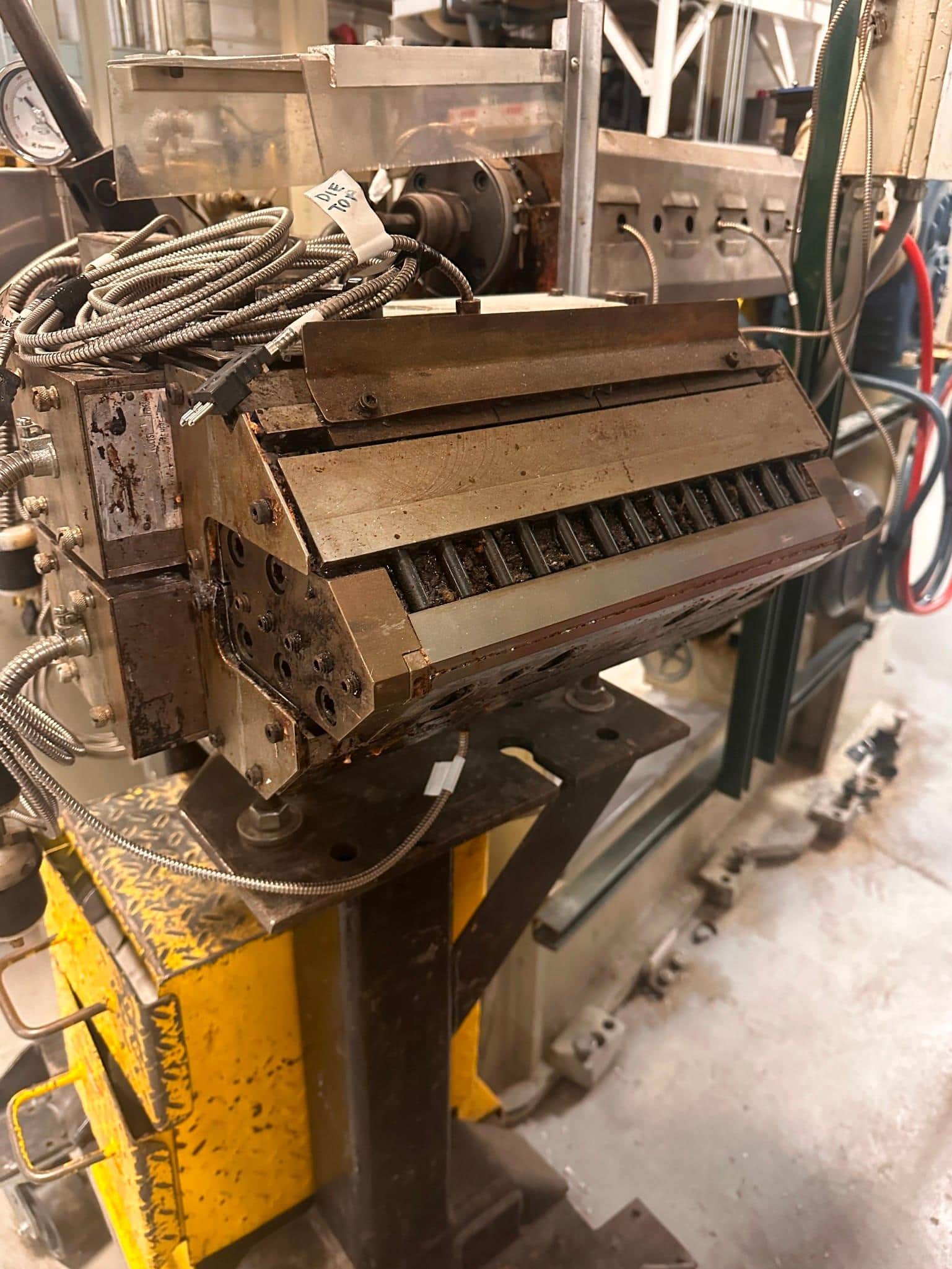 Entwistle Thermoflite 15 " Co-Extrusion Sheet Line - Image 15