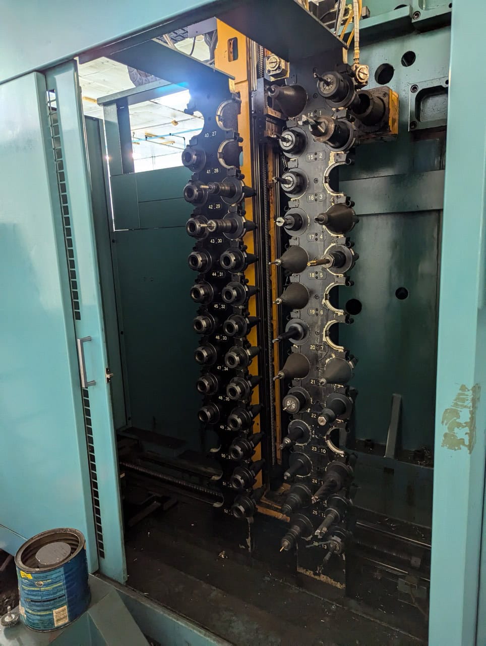 Matsuura MAM700-HF-PC-2, 1999 - Comes with hundreds of tool holders!! - Image 8