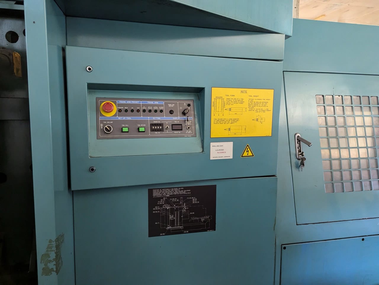 Matsuura MAM700-HF-PC-2, 1999 - Comes with hundreds of tool holders!! - Image 9