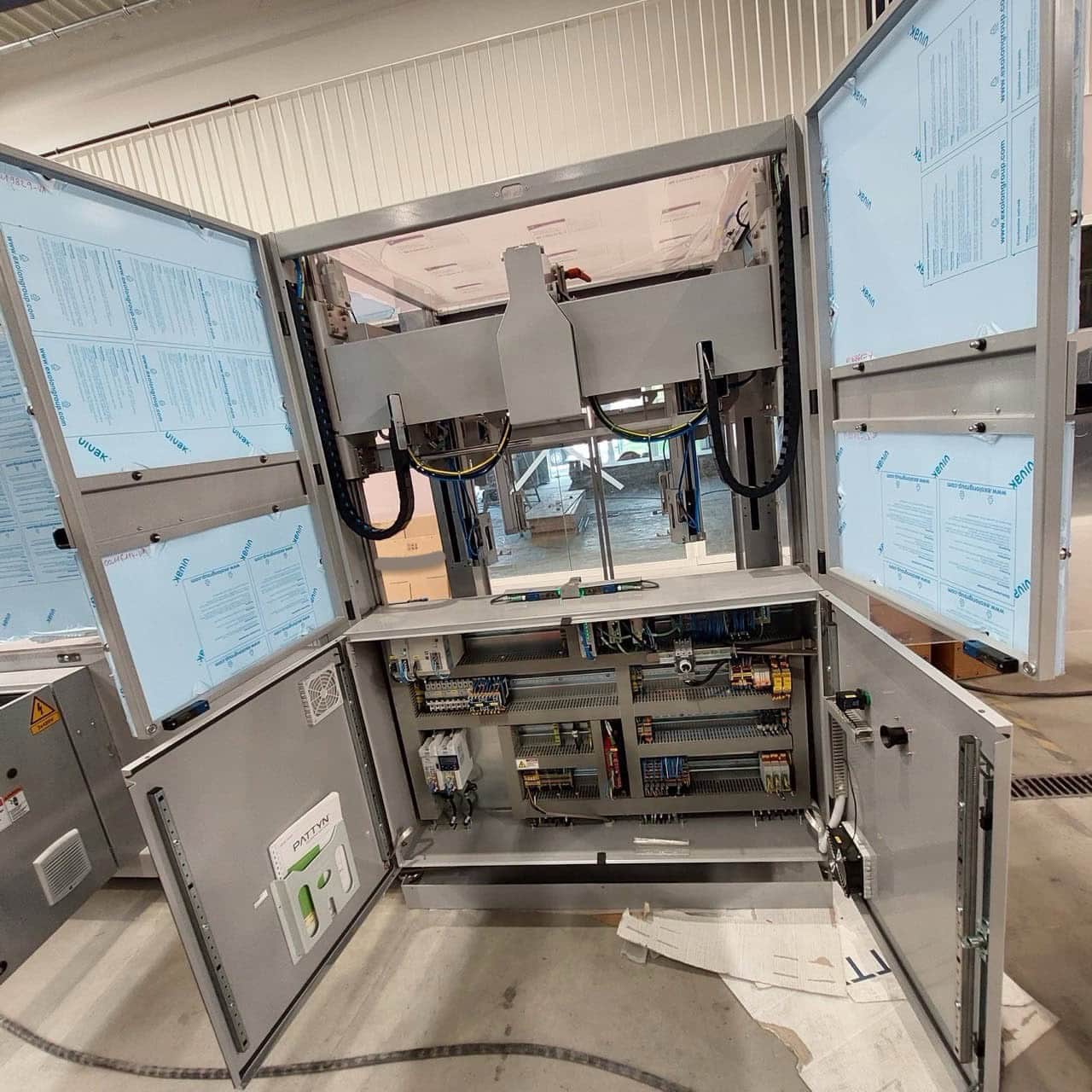 Pattyn Automated Bag in Box Packaging Line, 2022 - Case Erector, Bag Inserter, Bag Closer, Case Closer, Robotic Palletizer, Conveyors - NEVER USED - Image 2