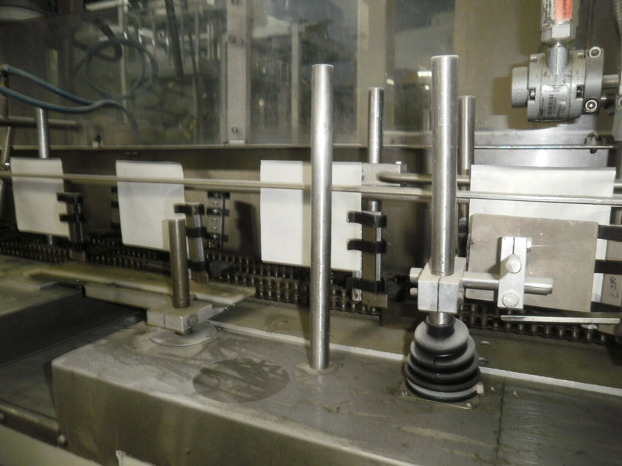 Bartelt IM 9-12 Horizontal Form-fill and Seal Packaging Machine- Model D Servo Auger filler, 2 Filling Stations - Image 3