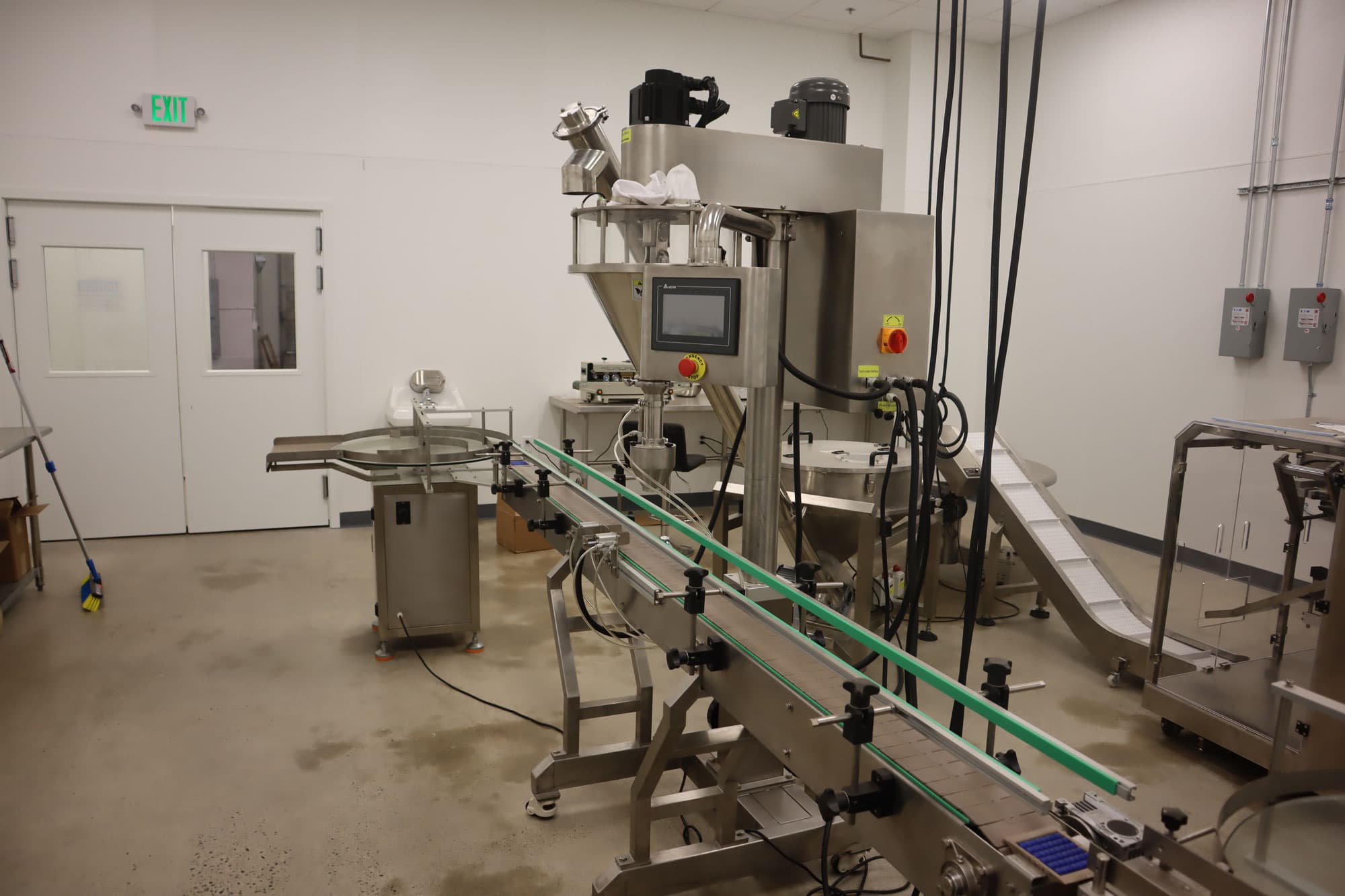 Dession DS-320 Auger Filling Line for Containers, 2021 - Image 2