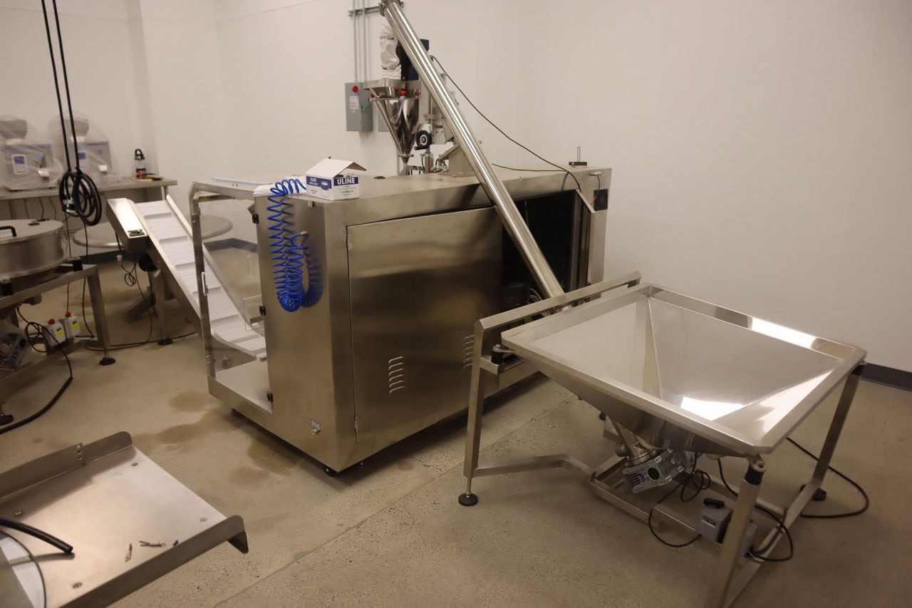 Dession DS-420ZY Doy Pouch Filling Machine with Auger Filler and Conveyor, 2021