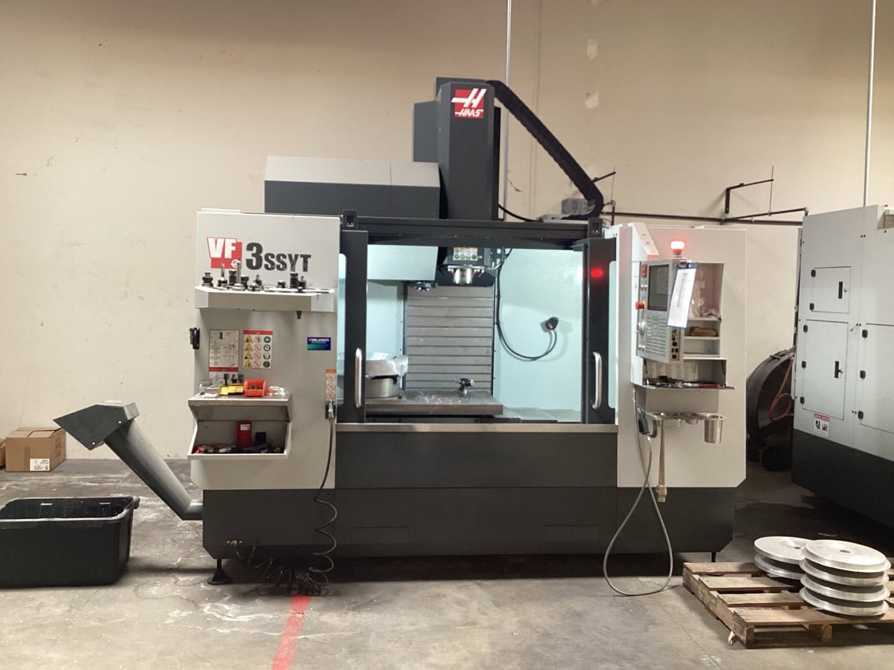 Haas VF-3SSYT VMC, 2022 - Chip Auger, WIPS, High Speed Machining