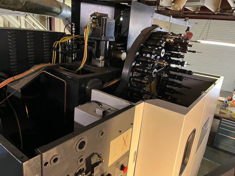 Mazak Nexus 410A VMC, 2006 - 4th Axis Rotary, Through Spindle Coolant, Tooling, Chip Auger, Tool Probe, Low Hours - Image 8
