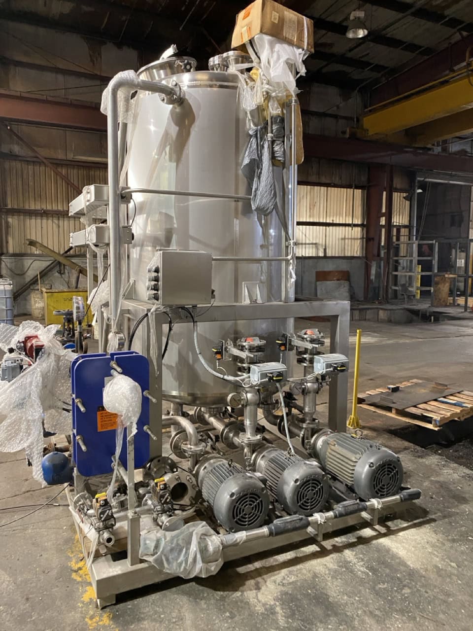 800 Gallon Stainless Steel CIP Tank Skid- Straight Side Height 88" Diameter 52" - Image 4