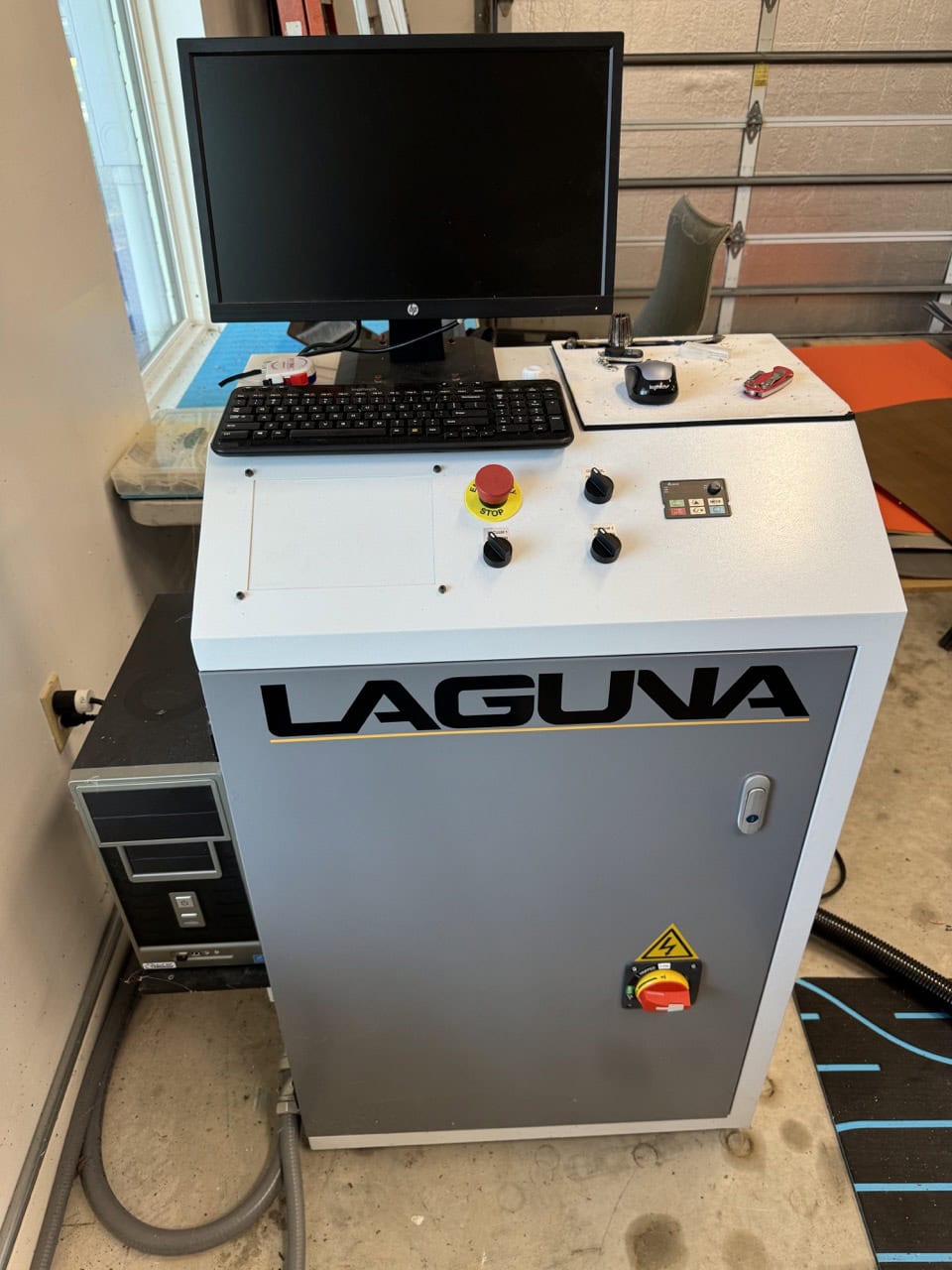 5'x10' Laguna Swift MT CNC Router, 2021 - Tangential Knife System, 6 HP Spindle, Laguna Vision System, Dust Collector, Becker Vacuum Pumps, Delta VFD Inverters, Tooling Kits, Low Hours - Image 2