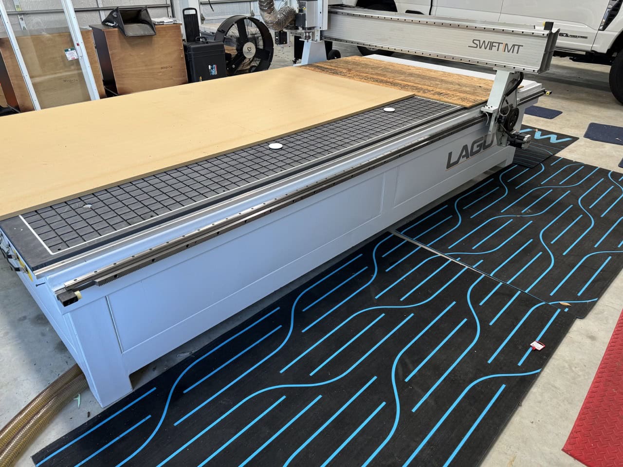 5'x10' Laguna Swift MT CNC Router, 2021 - Tangential Knife System, 6 HP Spindle, Laguna Vision System, Dust Collector, Becker Vacuum Pumps, Delta VFD Inverters, Tooling Kits, Low Hours - Image 5