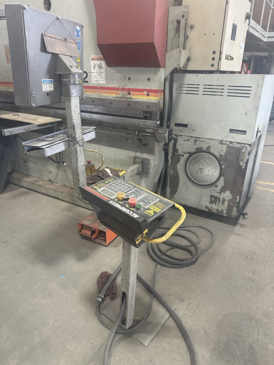 250 Ton x 12' Accurpress 725012 CNC Press Brake, 2008 - Image 5