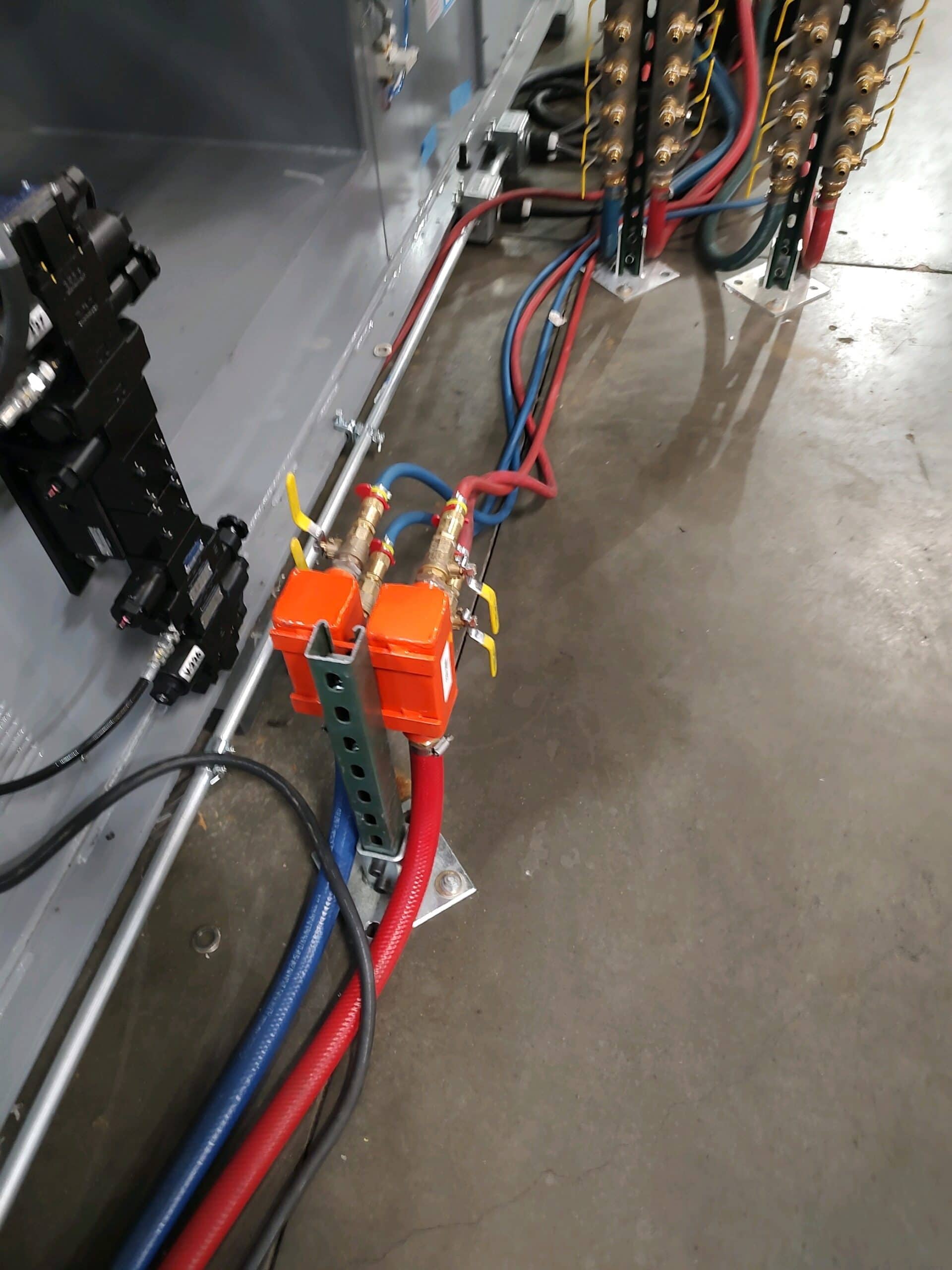 224 Ton 5.5 Oz Shot Size Nissei DCX200III-25A Injection Molding Machine, 2023 - Dryer, Temp Controller, Granulator - Image 3