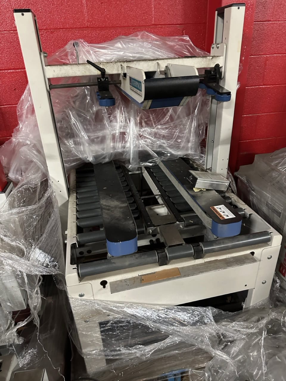 Interpack USA 2024-SB 2-inch Semi-Automatic Top & Bottom Case Sealer - Image 2