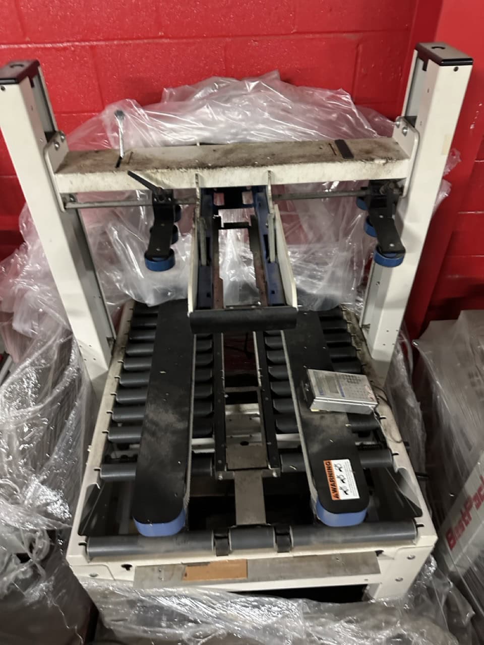 Interpack USA 2024-SB 2-inch Semi-Automatic Top & Bottom Case Sealer - Image 3