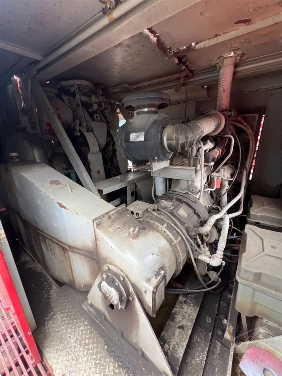 100 Foot Manitowoc 3900 Vicon Crane - 2,292 Hours - Image 10