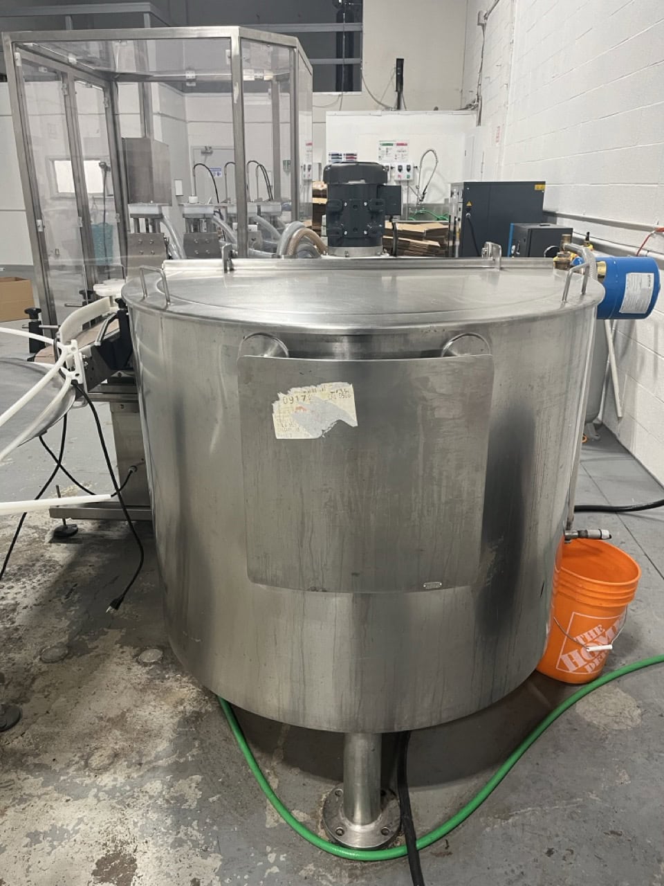 Diamond Process Equipment Filler with Nitrogen Purge and Batch Pasteurizing Mixing Tank and Accumulation, 2021 - Image 6