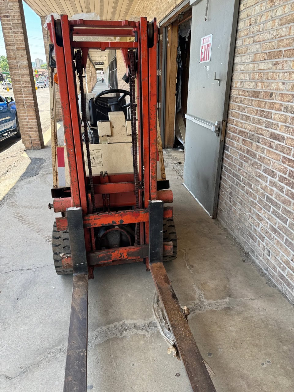 3,500 lbs. Nissan 35 Forklift - Image 7
