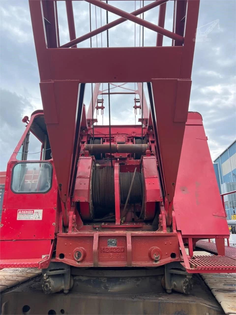 100 Foot Manitowoc 3900 Vicon Crane - 2,292 Hours - Image 3