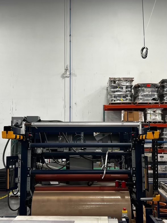 55” Ttarp HL60JM3L5TP1HW Laminator Machine with Powered Infeed and Outfeed, 2018 - Powered Cutoff, Hot Wire Cut - Image 2