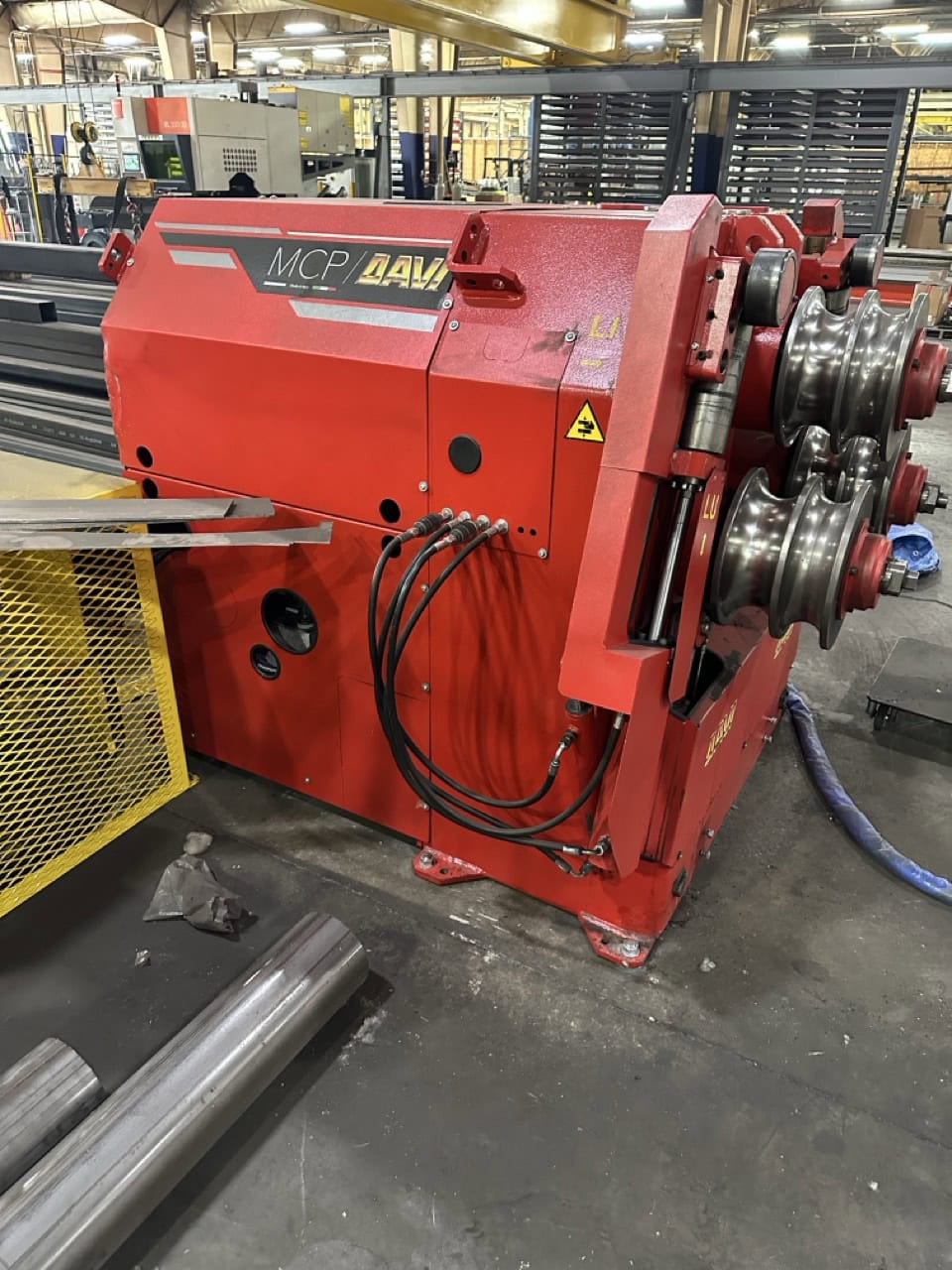 4' x 4' x 1/2" Davi MCP-11 Hydraulic Angle Roll, 2021 - 3 Roll, Tube/Pipe, Low Usage - Image 2