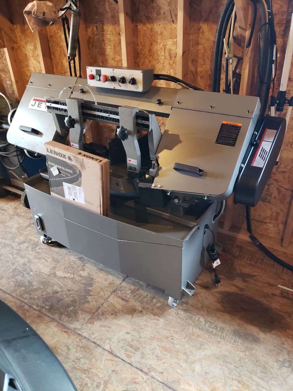 10" x 18" Jet HBS-1018 Horizontal Bandsaw, 2023 - New Blade