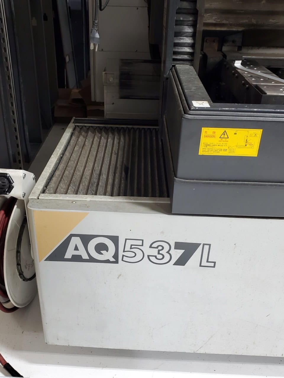 Sodick AQ537L CNC Wire EDM, 2005 - Chiller, Auto Thread, Rise/Fall Tank, Submersible Flushing, Dielectric Filtration System, Wire Chopper - Image 2